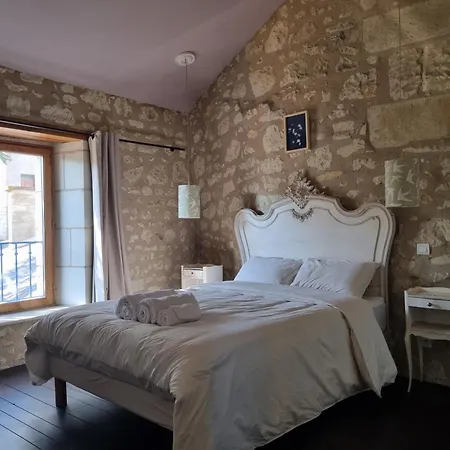 Sirona - Domaine Viticole Et D'hotes Le Puy-Notre-Dame